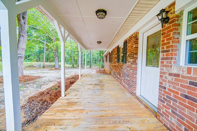 5426 Huff's Bridge Road Dearing, GA 30808 - Photo 2 of 41