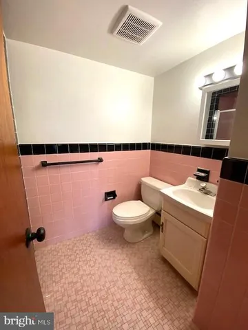 $2,250 | 400 Franklin Street, Lansdale, PA 19446