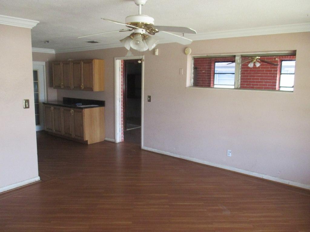 311 West 24th Street Riviera Beach, FL 33404 - Photo 2 of 14 Living Room