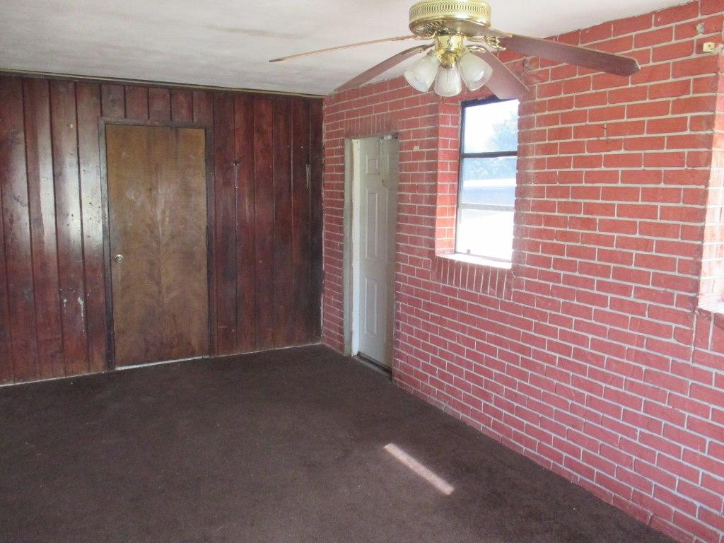 311 West 24th Street Riviera Beach, FL 33404 - Photo 5 of 14 Additional living area