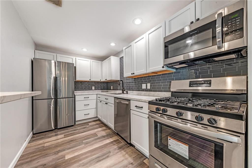 2212 Kenzie Road Pittsburgh, PA 15205 - Photo 10 of 22