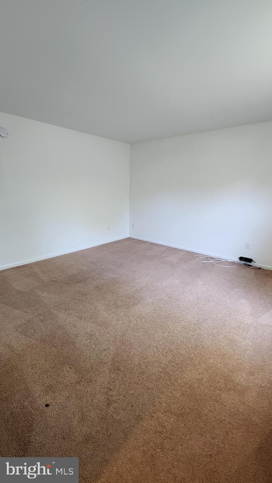 406 Deptford Road Glassboro, NJ 08028 - Photo 9 of 21
