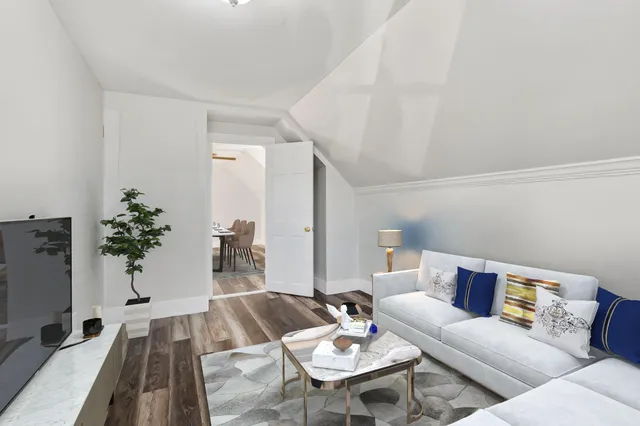 $530,000 | 5 Oak Place, Biddeford, ME 04005