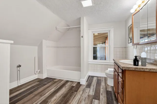 $530,000 | 5 Oak Place, Biddeford, ME 04005