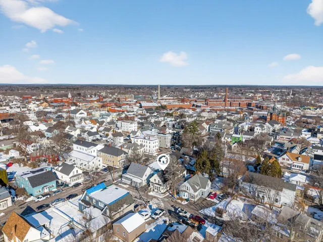 $530,000 | 5 Oak Place, Biddeford, ME 04005