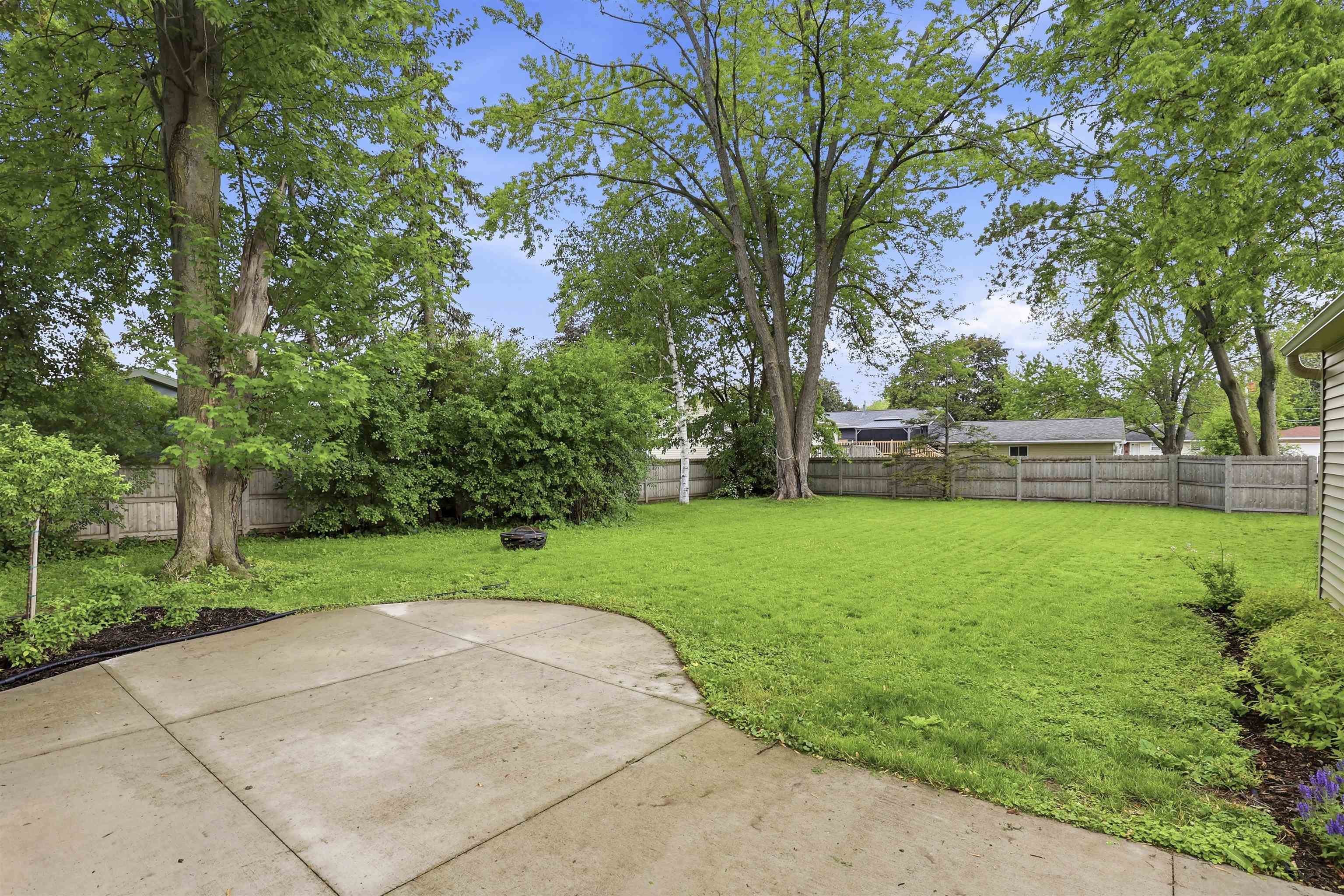 821 South Weimar Street Appleton, WI 54915 - Photo 34 of 37