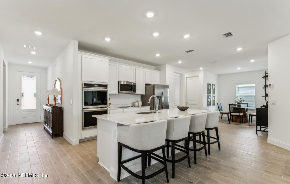 3369 Tupelo Loop Green Cove Springs, FL 32043 - Photo 3 of 15 Kitchen