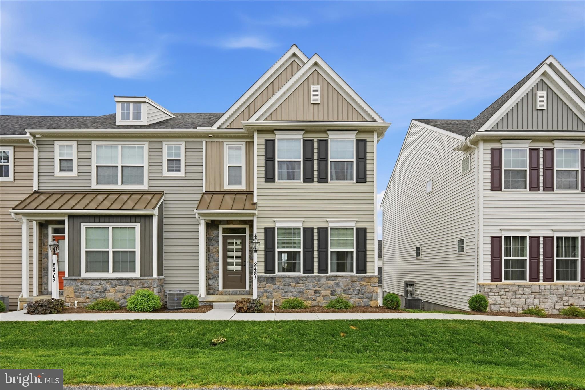2481 Artesian Way Lancaster, PA 17601 - Photo 1 of 32 Front