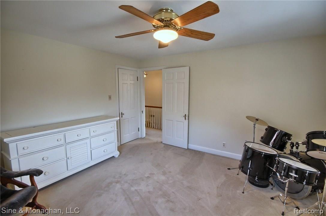 318 McMillan Road Grosse Pointe, MI 48236 - Photo 20 of 34 3rd_Bedroom_2nd_View.jpg