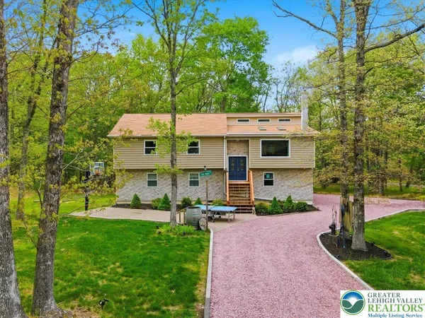 $499,000 | 31 Emerson Drive, Albrightsville, PA 18210