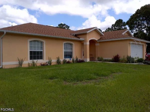 $1,750 | 622 Grant Boulevard, Lehigh Acres, FL 33974