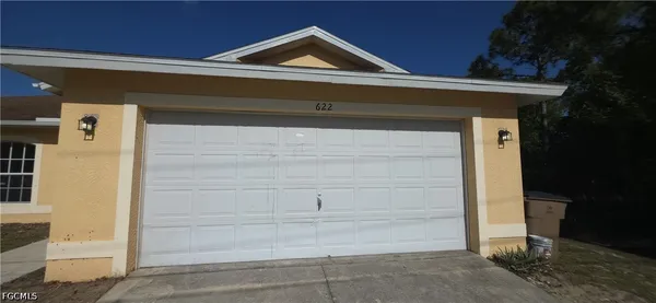 $1,750 | 622 Grant Avenue, Lehigh Acres, FL 33972