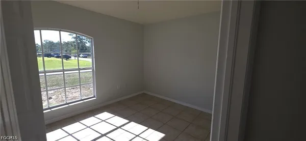 $1,750 | 622 Grant Avenue, Lehigh Acres, FL 33972