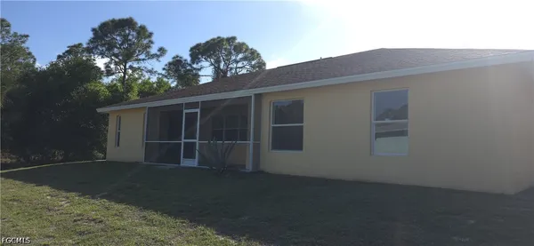 $1,750 | 622 Grant Avenue, Lehigh Acres, FL 33972