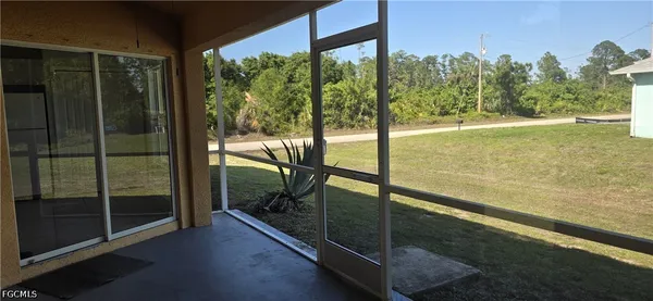 $1,750 | 622 Grant Avenue, Lehigh Acres, FL 33972