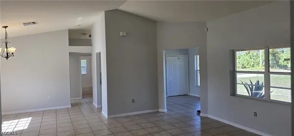 $1,750 | 622 Grant Avenue, Lehigh Acres, FL 33972