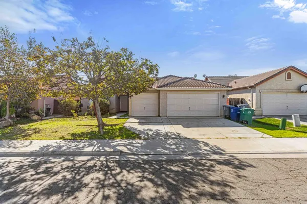 $459,999 | 621 Vine Street, Los Banos, CA 93635