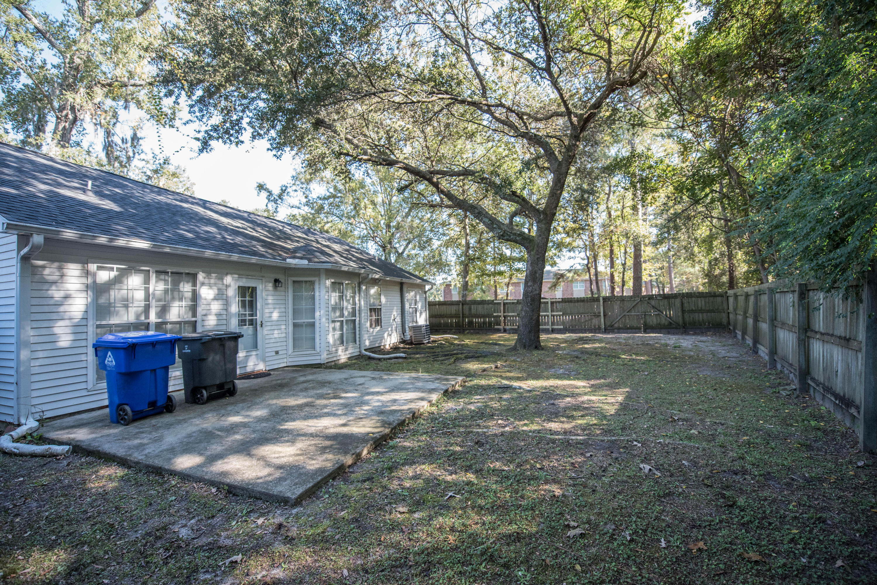 2401 Castlereagh Road Charleston, SC 29414 - Photo 27 of 33 HEA_6036