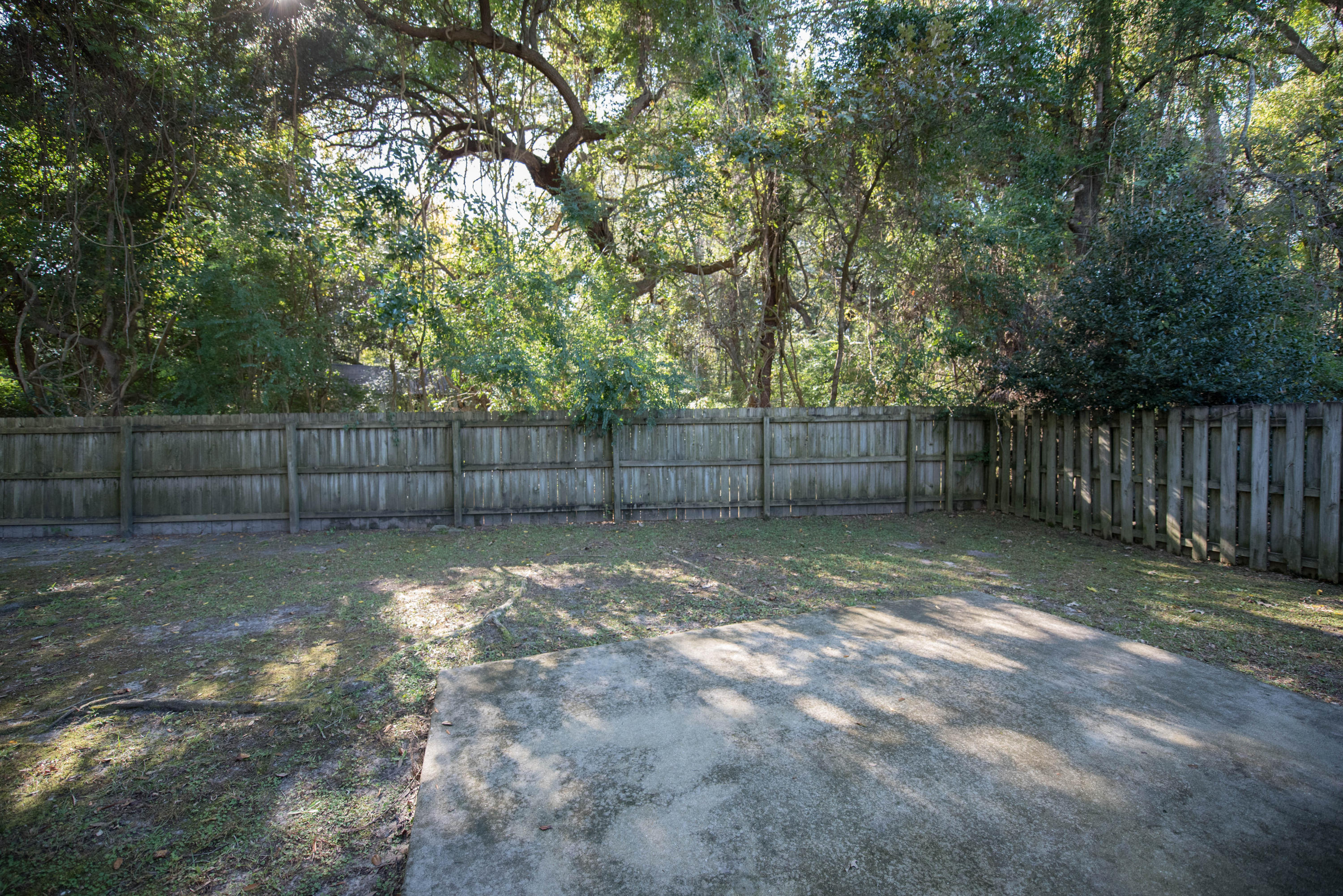 2401 Castlereagh Road Charleston, SC 29414 - Photo 29 of 33 HEA_6035