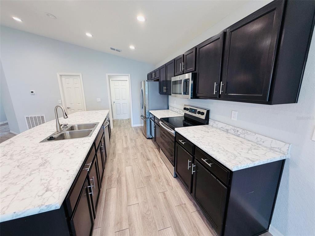3978 White Ibis Road Lakeland, FL 33811 - Photo 8 of 23