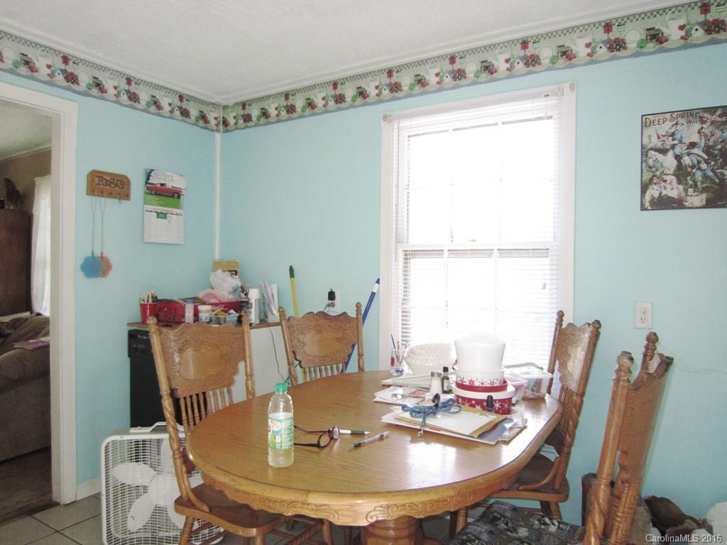 207 Starnes Cove Road Candler, NC 28715 - Photo 5 of 15 Gallery Image 5