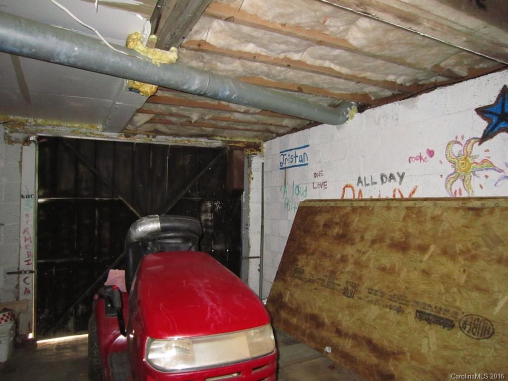207 Starnes Cove Road Candler, NC 28715 - Photo 10 of 15 Gallery Image 10
