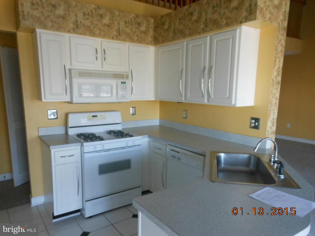 6117 Springwater Place, Unit 1743 Frederick, MD 21701 - Photo 2 of 22 Kitchen