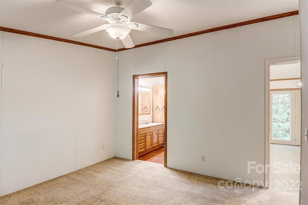 400 Billy Cove Road Candler, NC 28715 - Photo 10 of 40 Gallery Image 10