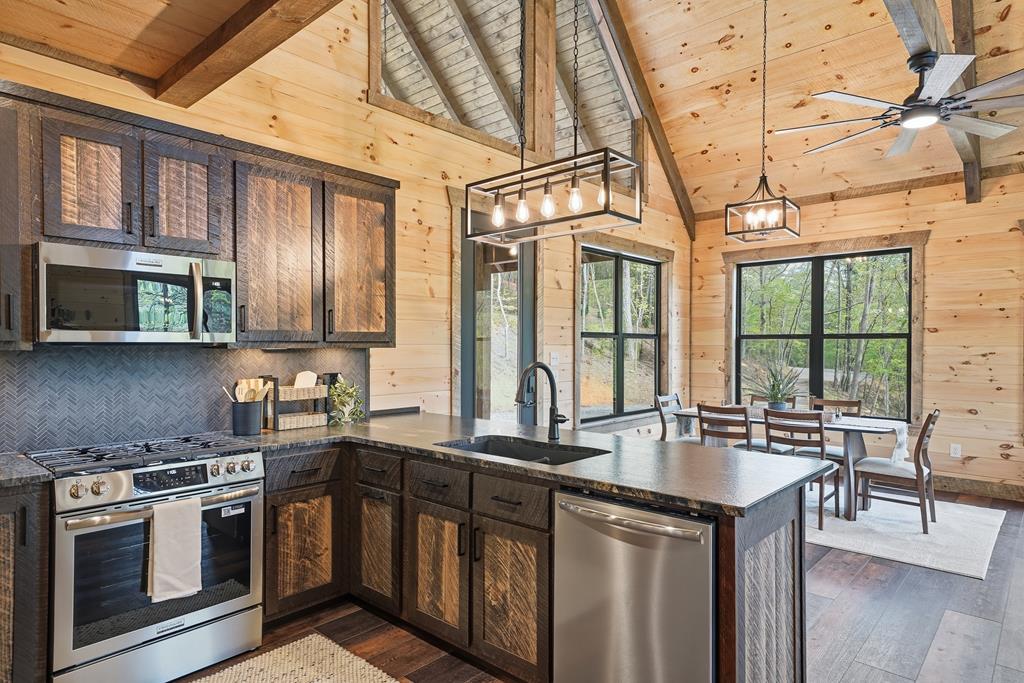 250 Wolfcreek Road Mineral Bluff, GA 30559 - Photo 17 of 56