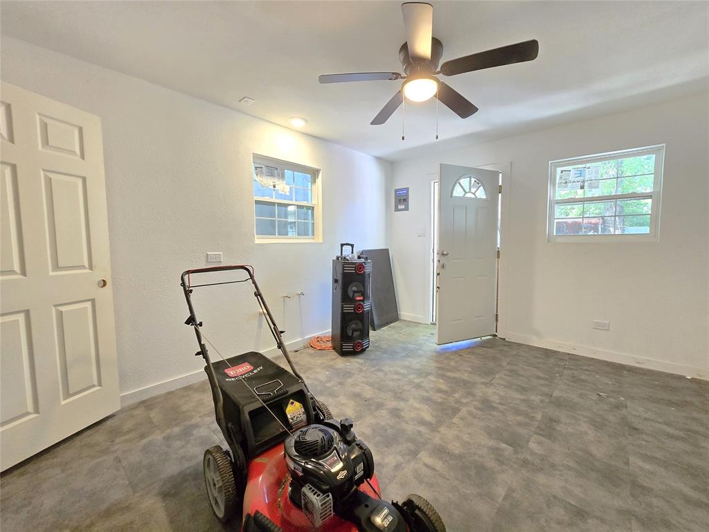 2714 Lenway Street Dallas, TX 75215 - Photo 16 of 16