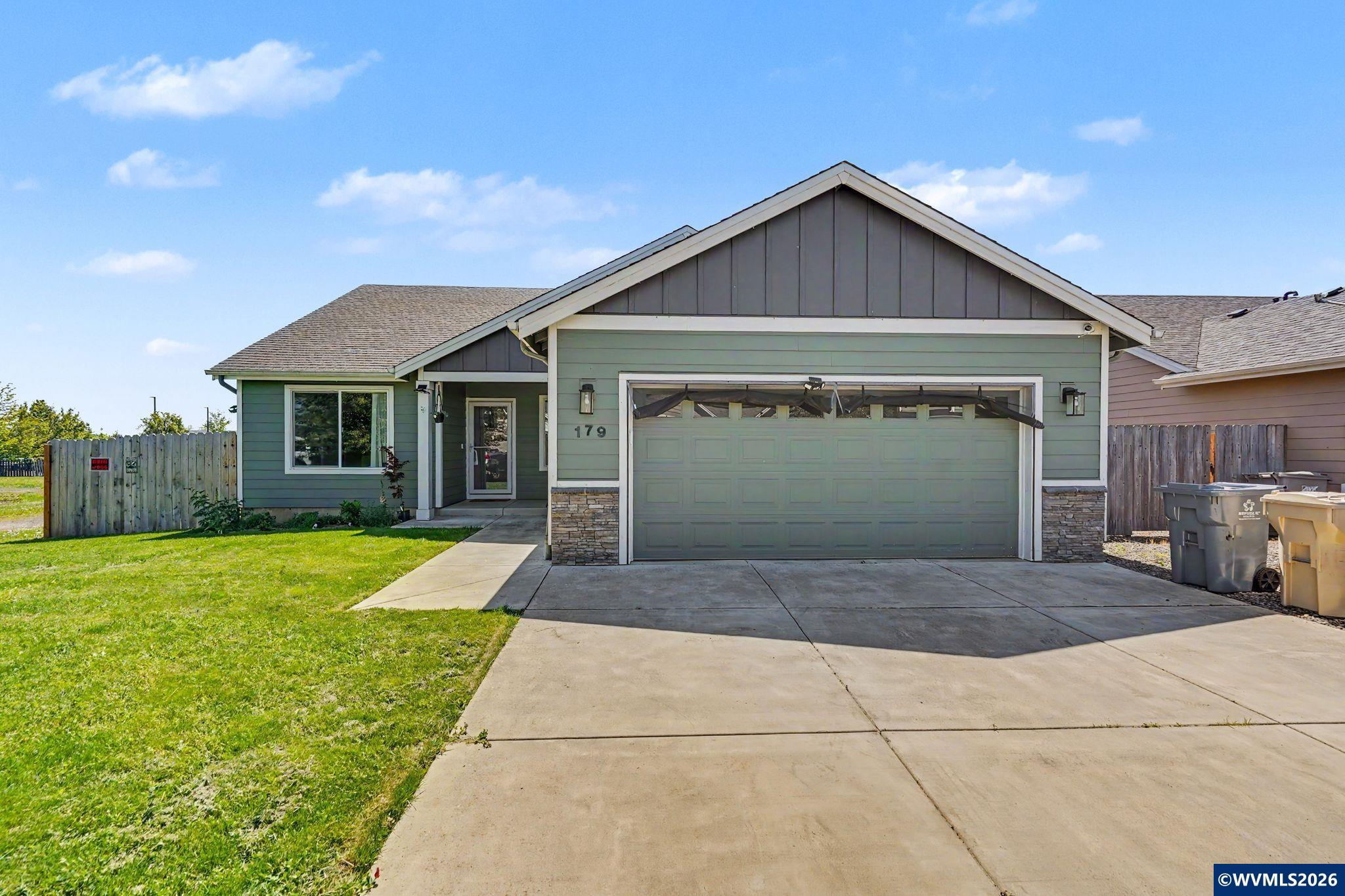 179 Northwest Card Avenue Dallas, OR 97338 - Photo 1 of 35
