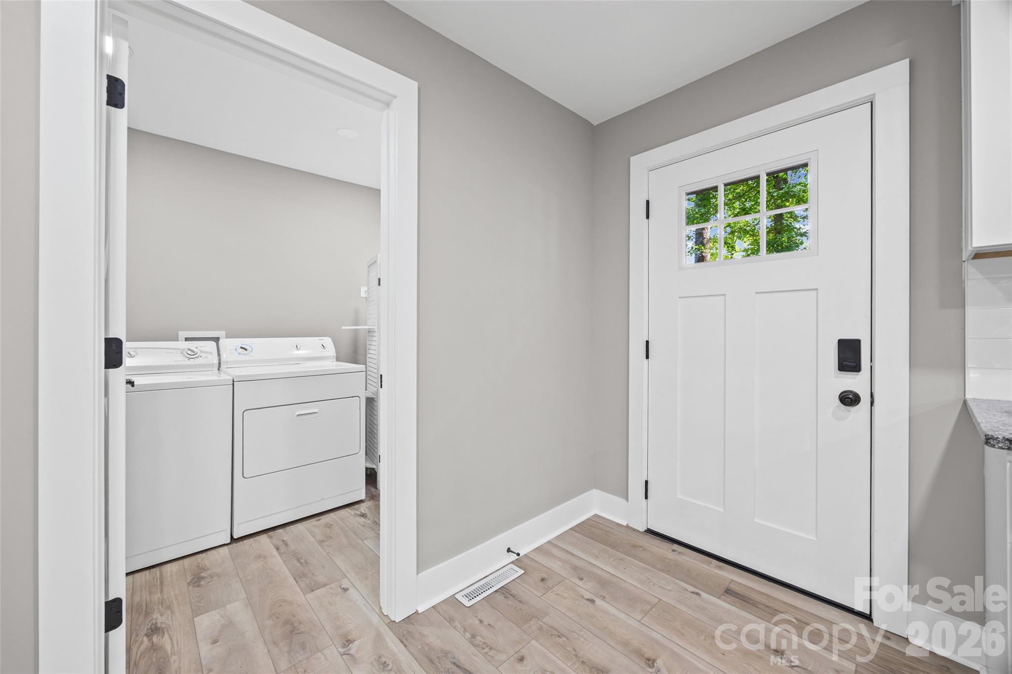 5950 Lake Wylie Road Clover, SC 29710 - Photo 5 of 36
