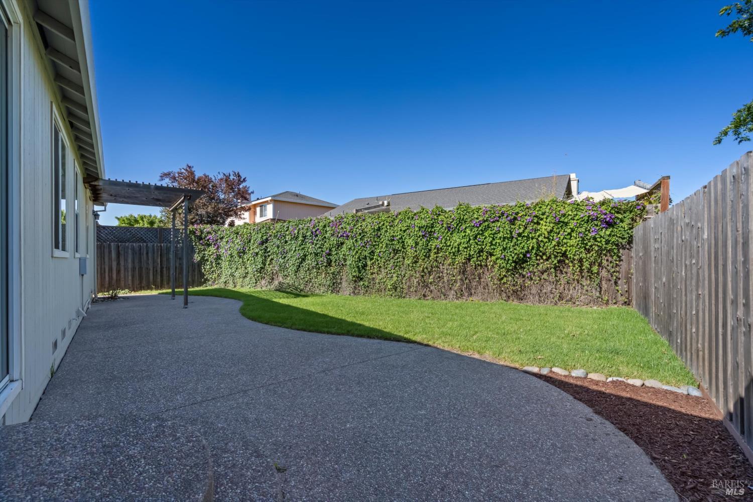 2424 Amethyst Way Santa Rosa, CA 95404 - Photo 18 of 29