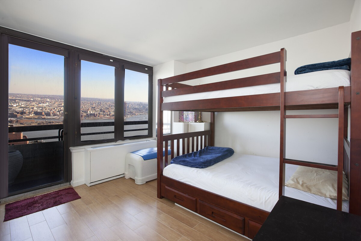 330 East 38th Street, Unit 56K Manhattan, NY 10016 - Photo 5 of 15