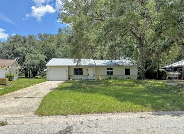 $229,000 | 4005 East Sunflower Circle, LaBelle, FL 33935