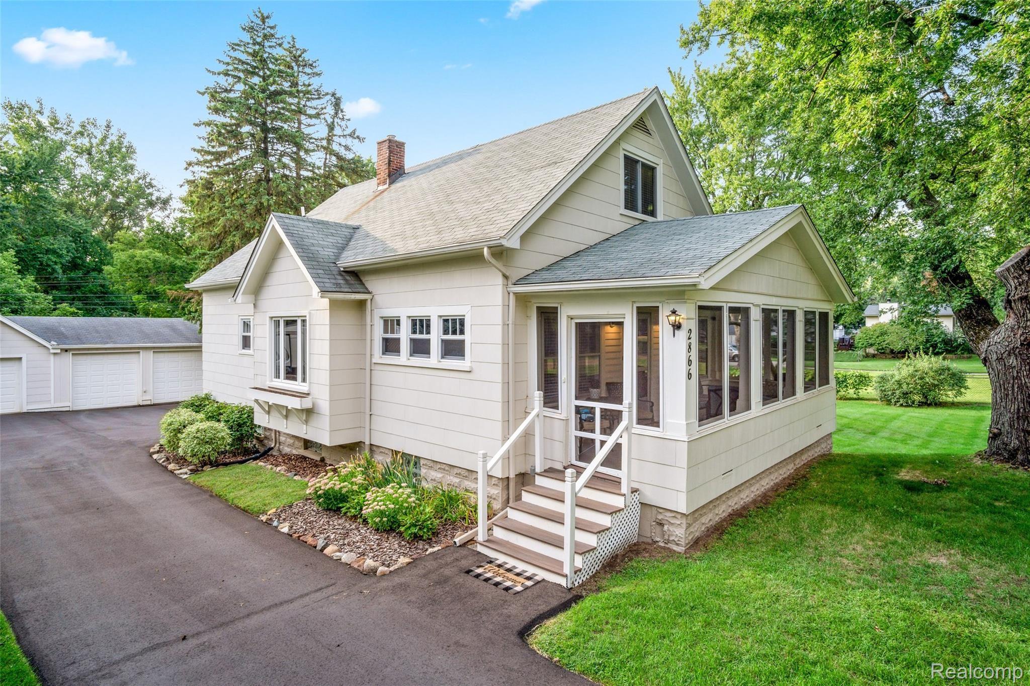 2866 Midvale Drive Rochester, MI 48309 - Photo 1 of 36 2866-Midvale-Dr (3).jpg