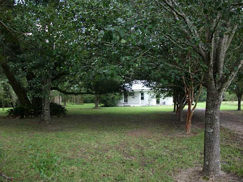 42134 West Yellow Water Road Hammond, LA 70403 - Photo 5 of 24 Gallery Image 5