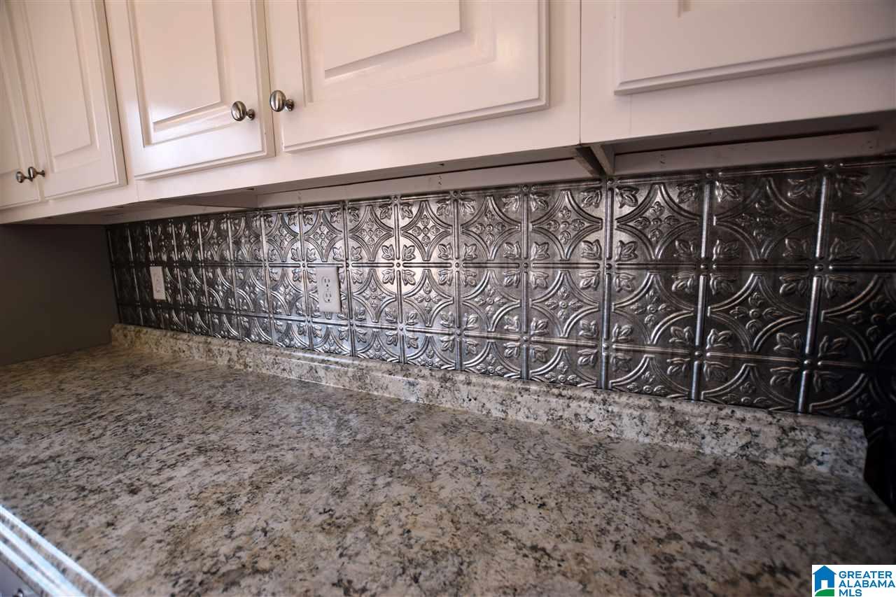 4960 Valleyview Way Adamsville, AL 35005 - Photo 15 of 36