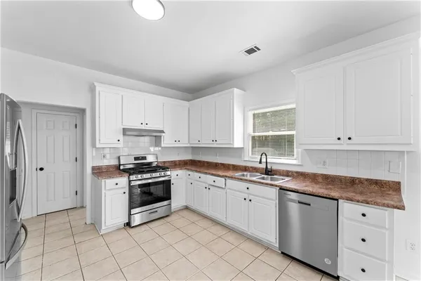 $2,895 | 4267 Azalea Walk, Ellenwood, GA 30294