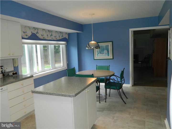 750 Ridge Lane Warminster, PA 18974 - Photo 14 of 24 Kitchen