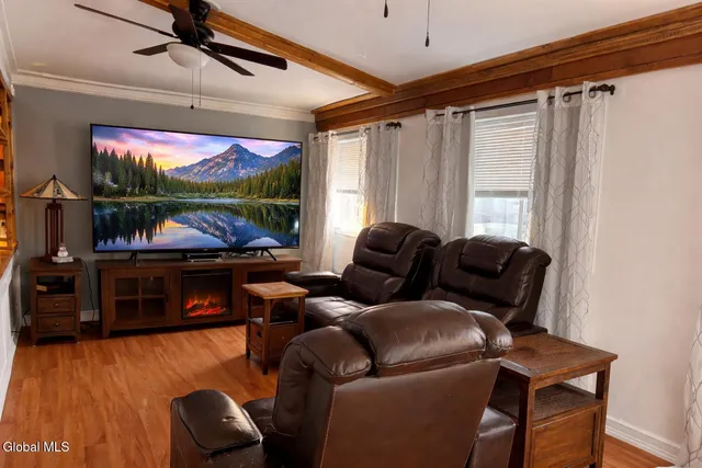 $175,900 | 2427 3rd Avenue, Rotterdam, NY 12303