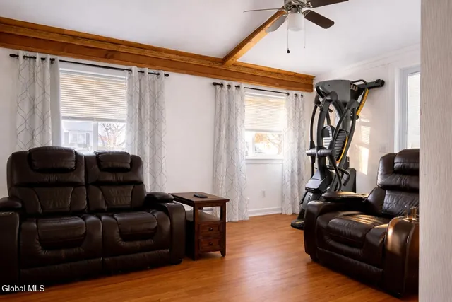 $175,900 | 2427 3rd Avenue, Rotterdam, NY 12303