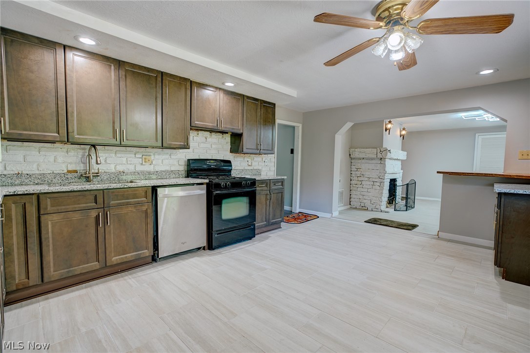 4942 Lear Nagle Road North Ridgeville, OH 44039 - Photo 17 of 37