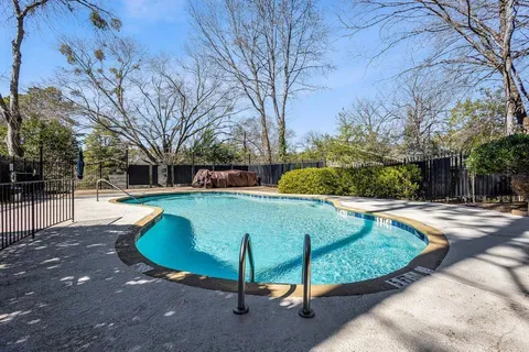 $249,000 | 1 Biscayne Drive Northwest, Unit 309, Atlanta, GA 30309
