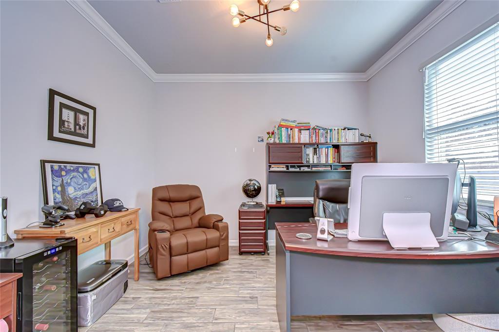 11724 Wrought Pine Loop Riverview, FL 33569 - Photo 16 of 44 a living room with furniture and a couch