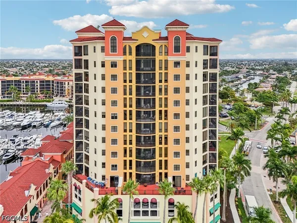 $2,650 | 5781 Cape Harbour Drive, Unit 903, Cape Coral, FL 33914