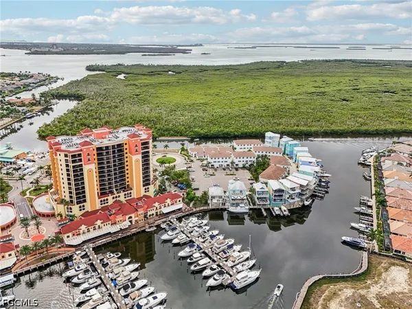 $2,650 | 5781 Cape Harbour Drive, Unit 903, Cape Coral, FL 33914