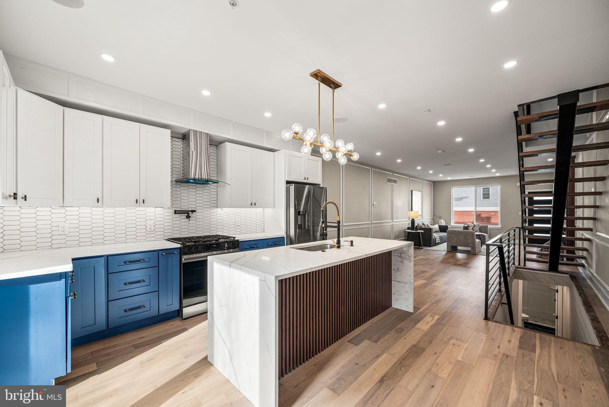 2032 Reed Street Philadelphia, PA 19146 - Photo 13 of 57 Gourmet Kitchen
