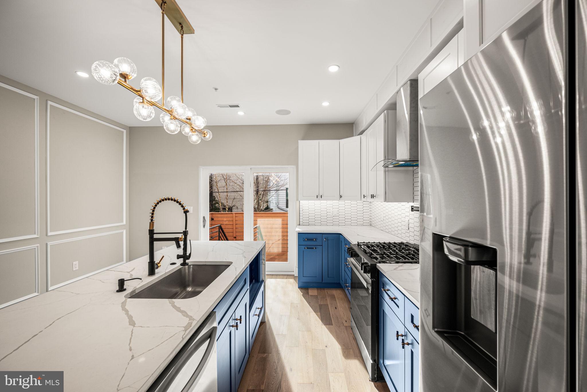 2032 Reed Street Philadelphia, PA 19146 - Photo 14 of 57 Gourmet Kitchen