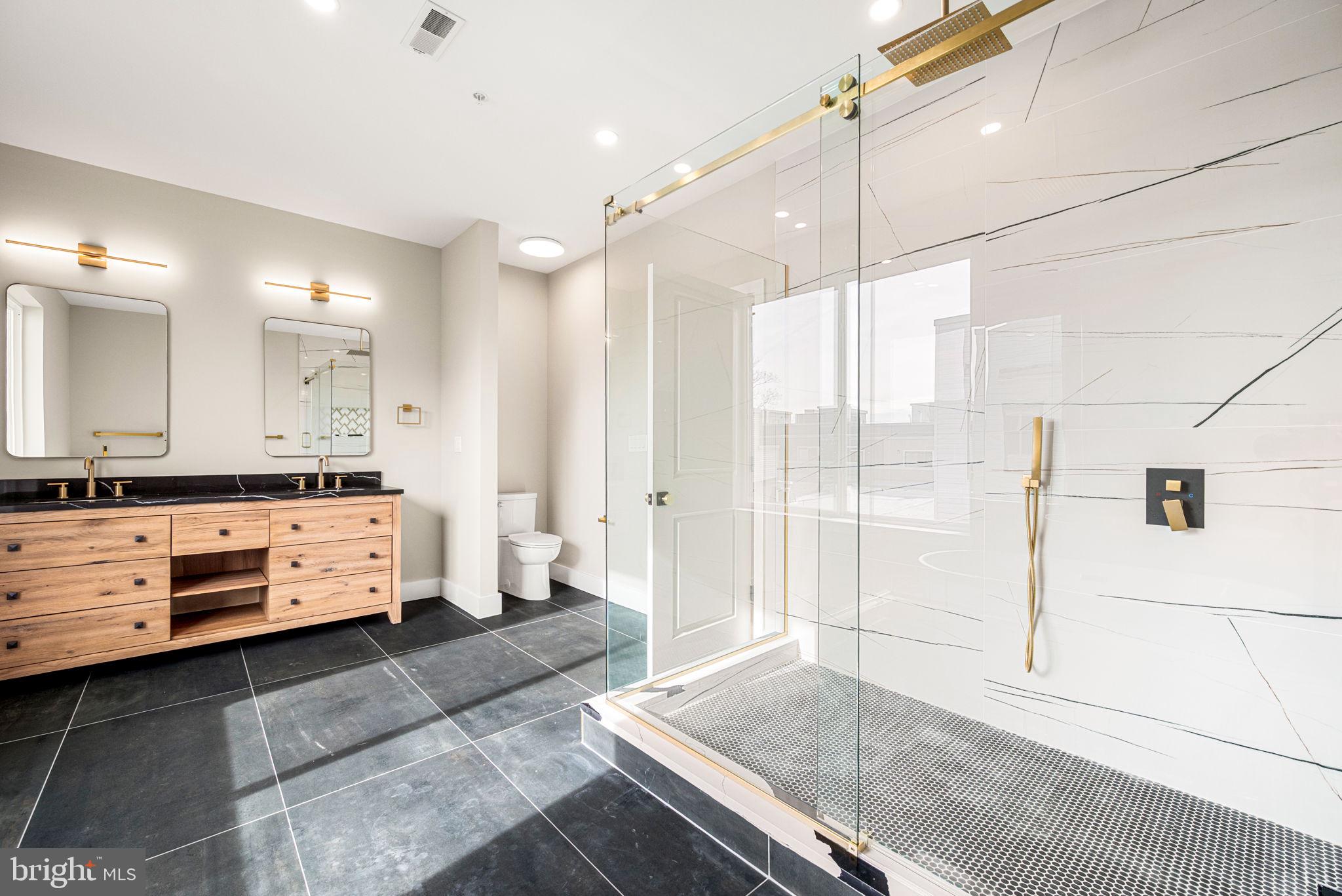 2032 Reed Street Philadelphia, PA 19146 - Photo 20 of 57 Primary Bathroom